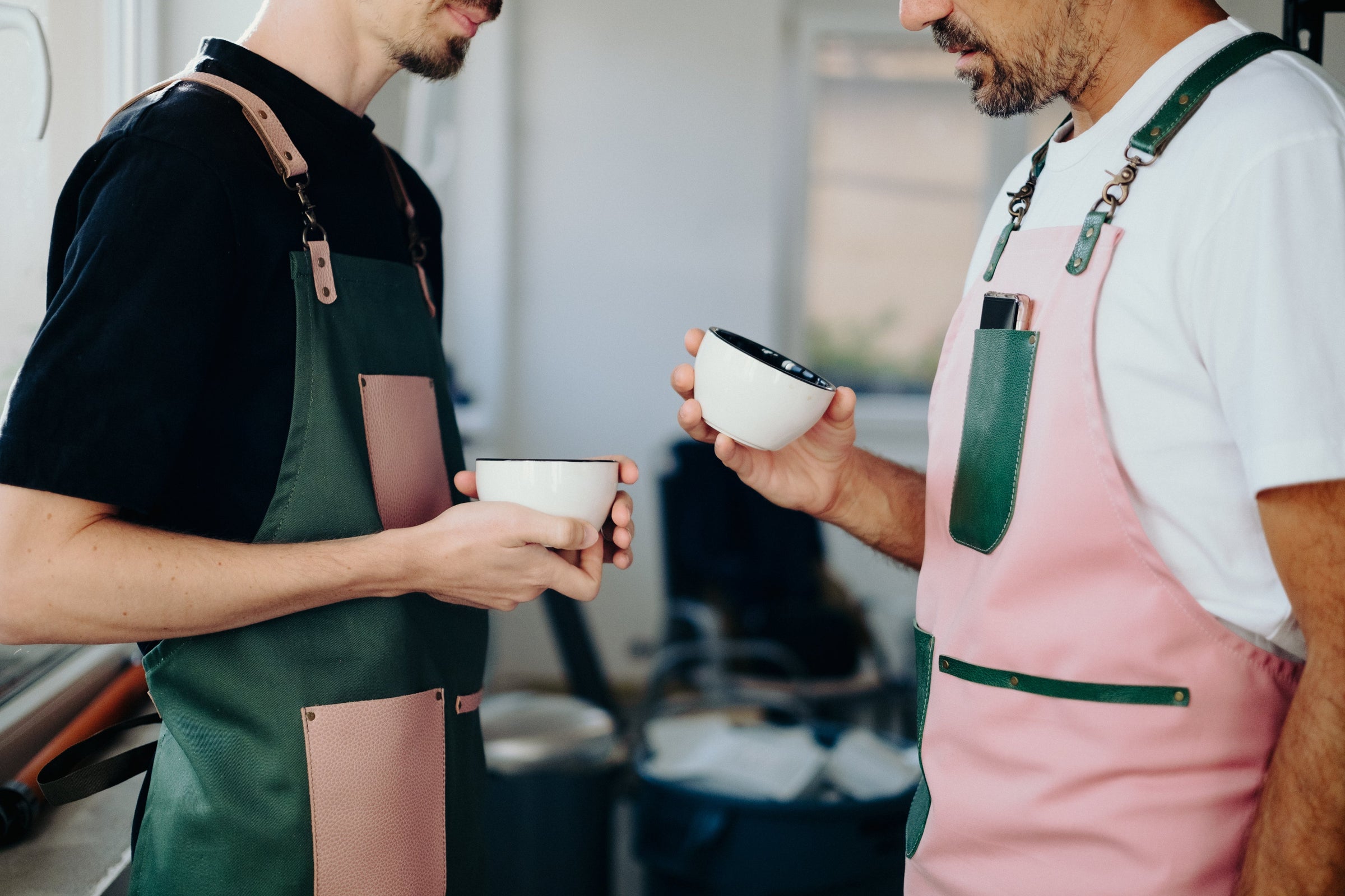 prajitorii guava coffee roasters fata in fata